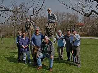 proj_streu_gruppenbild_sm.jpg (84126 Byte)