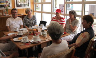 tr_treff_treffen.jpg (10615 Byte)